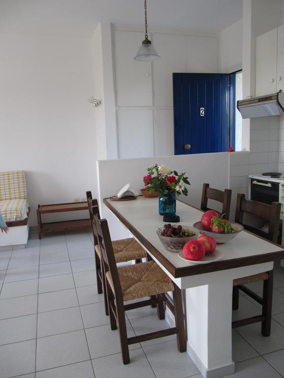Eressos Ilios Apartments Skála Eresoú Habitación foto